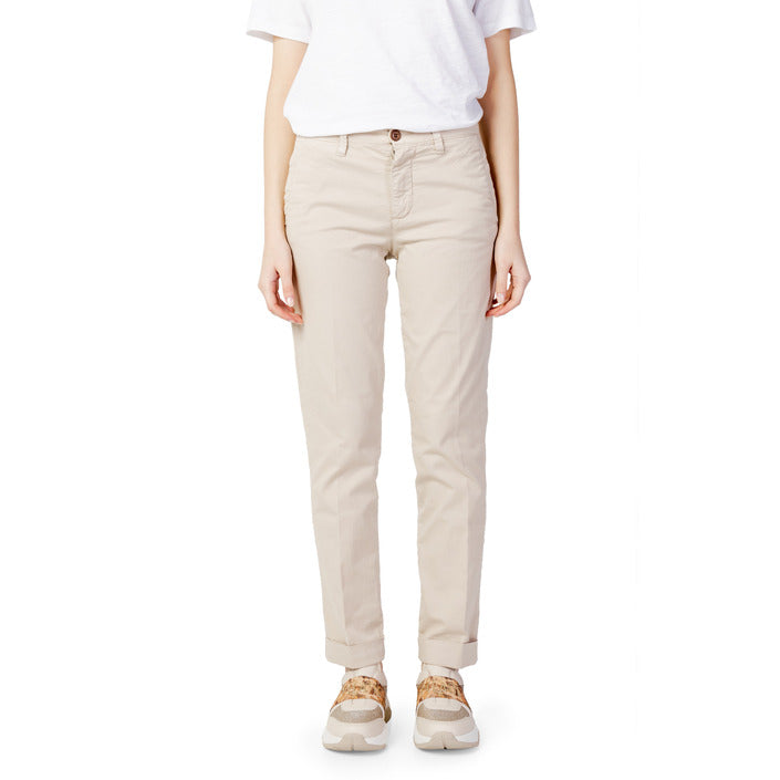 Blauer Women Trousers
