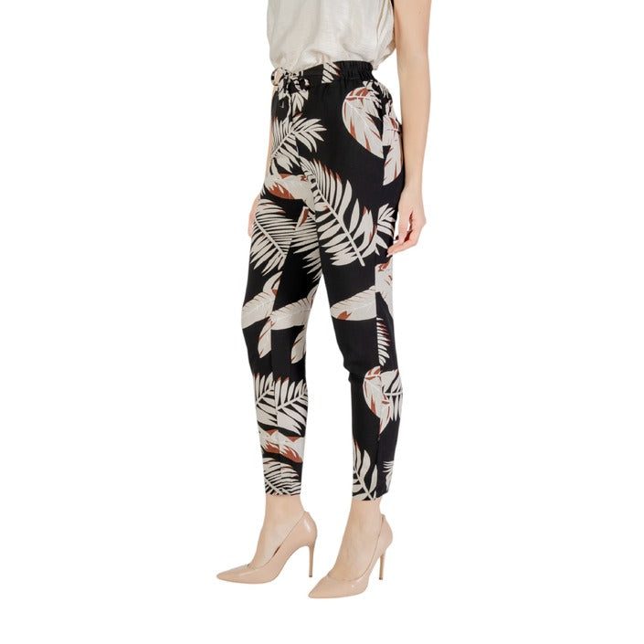 Vero Moda Women Trousers