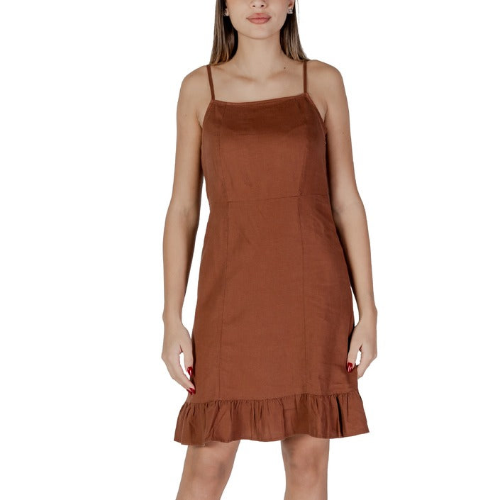 B.young Women Dress