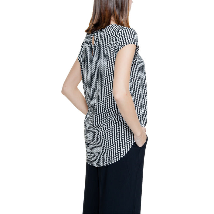 Only Women Undershirt