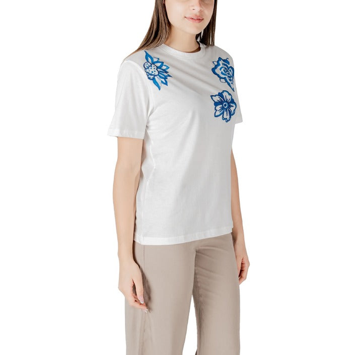 Ichi Women T-Shirt