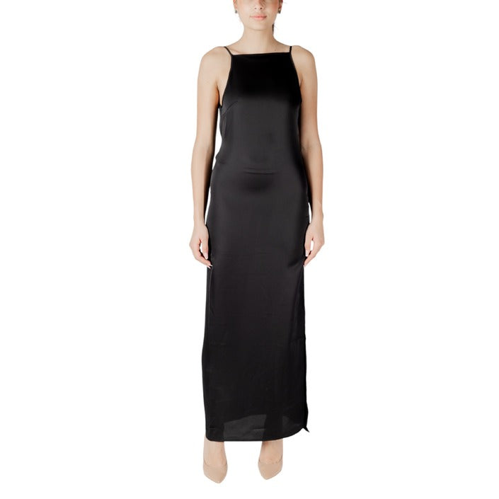 Only Women Dress