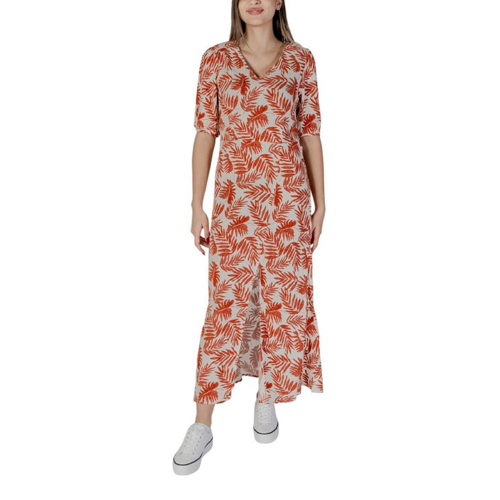 B.young Women Dress