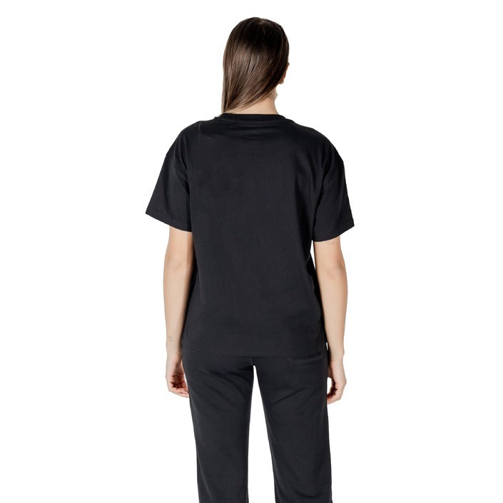 Converse Women T-Shirt