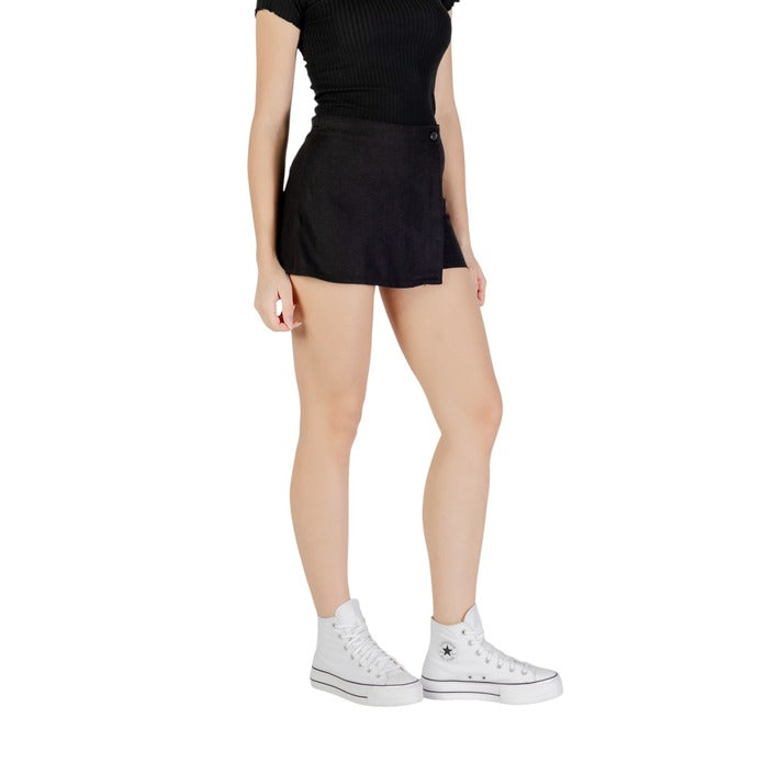 Only Women Short