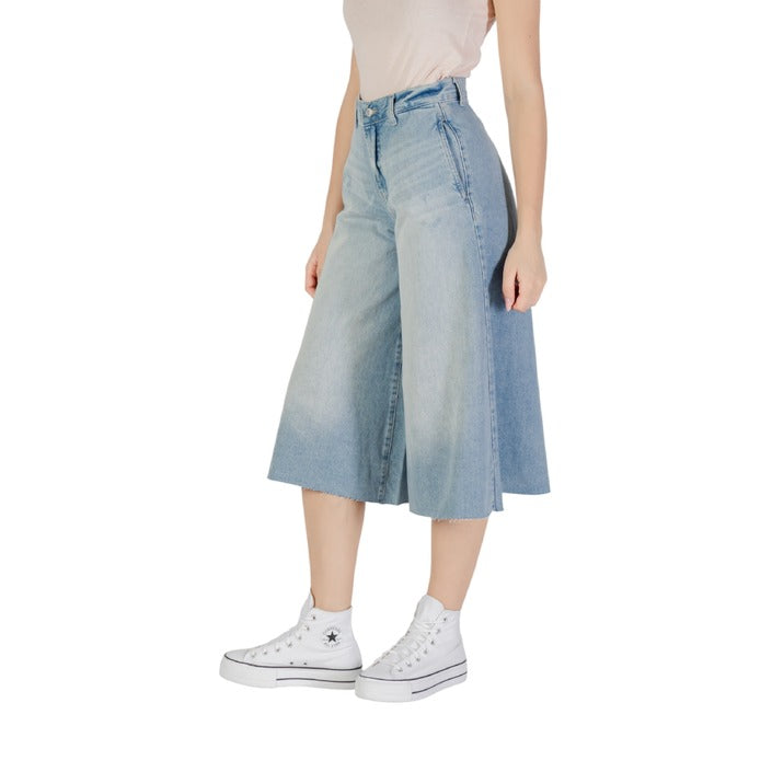 Only Women Short