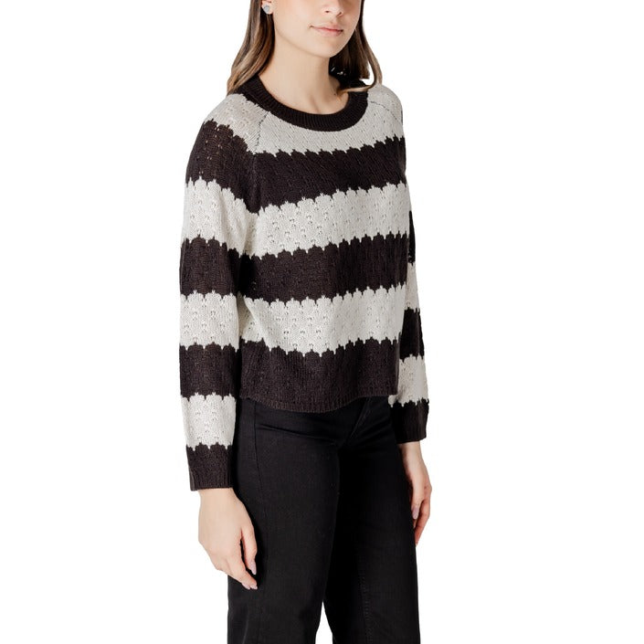 Jacqueline De Yong Women Knitwear