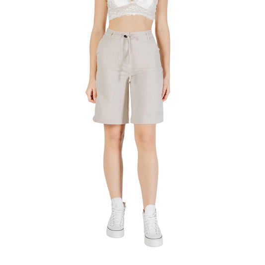 Jacqueline De Yong  Women Short