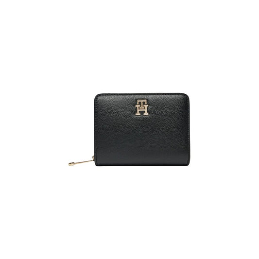 Tommy Hilfiger  Women Wallet