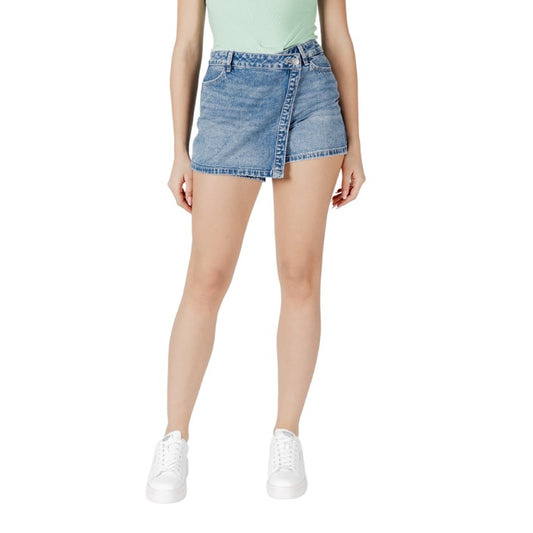 Jacqueline De Yong  Women Short