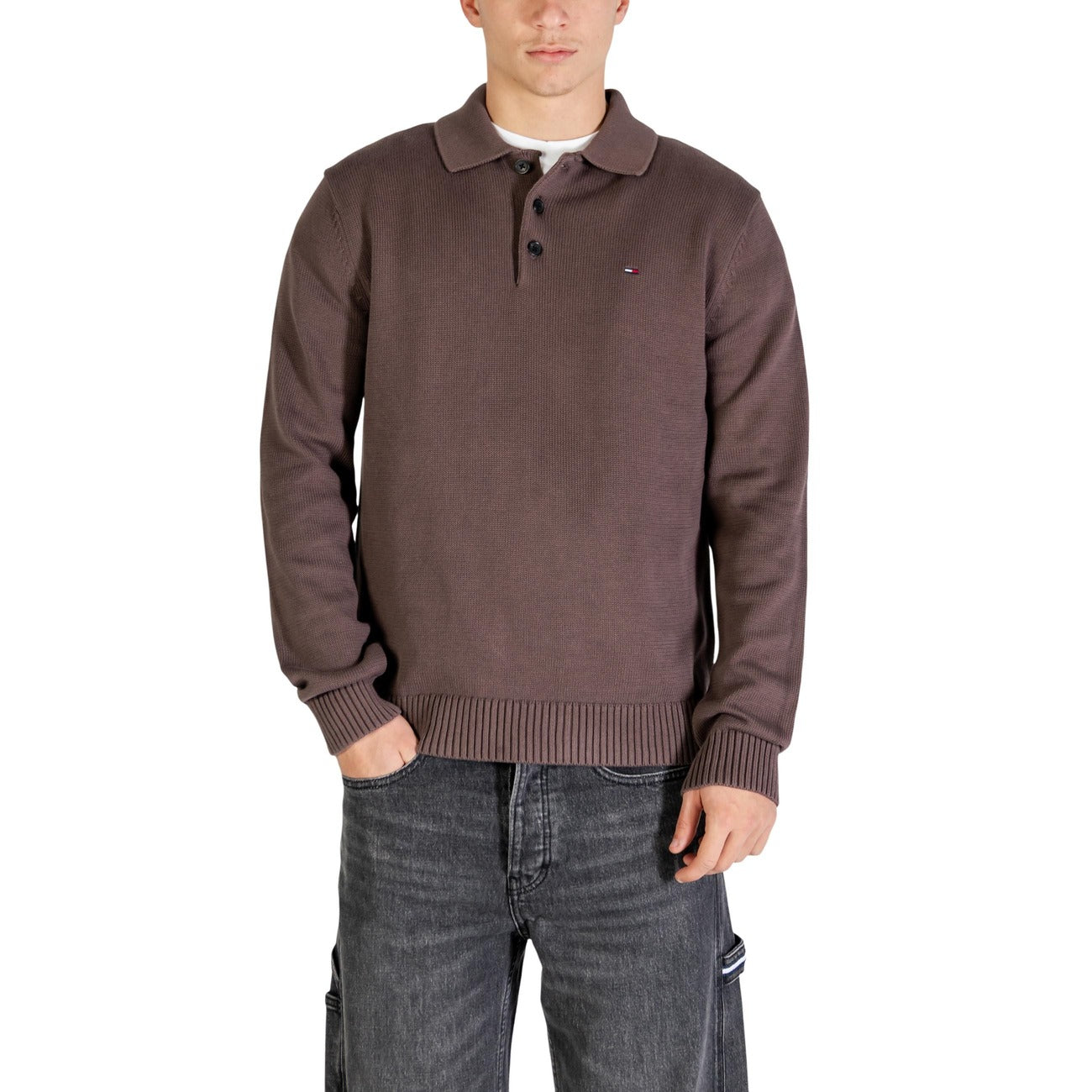 Tommy Hilfiger Jeans Men Knitwear 100% Organic Cotton Brown – front view, classic collar, long sleeves