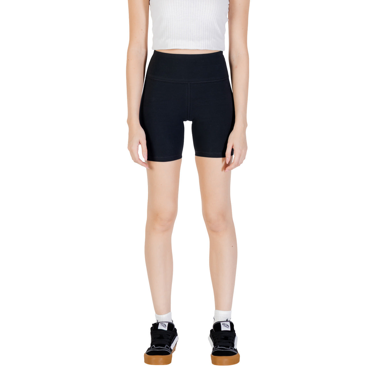Converse  Women Short