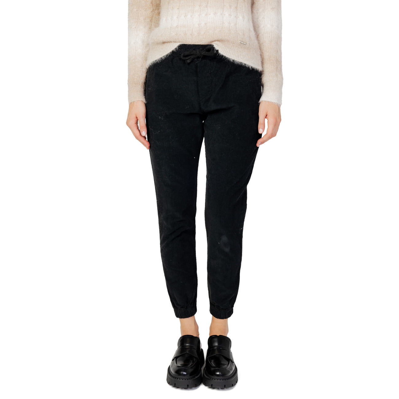 Hanny Deep  Women Trousers