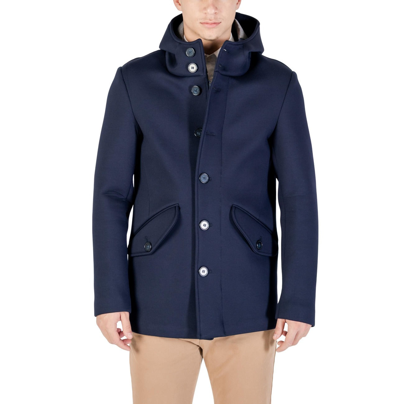 Front view of the navy Yos men's blazer featuring a hood and button closure.