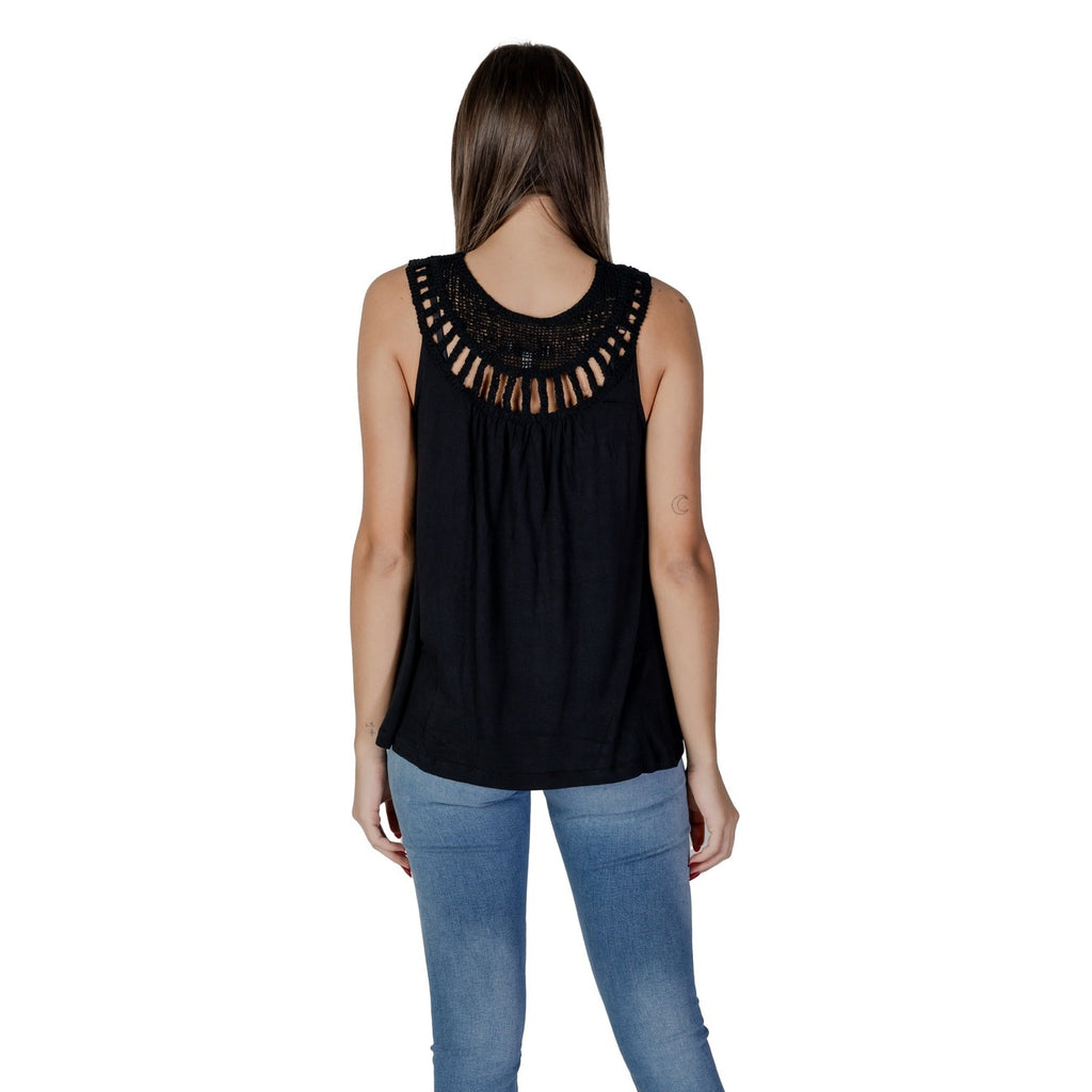 B.young - B.young  Women Undershirt