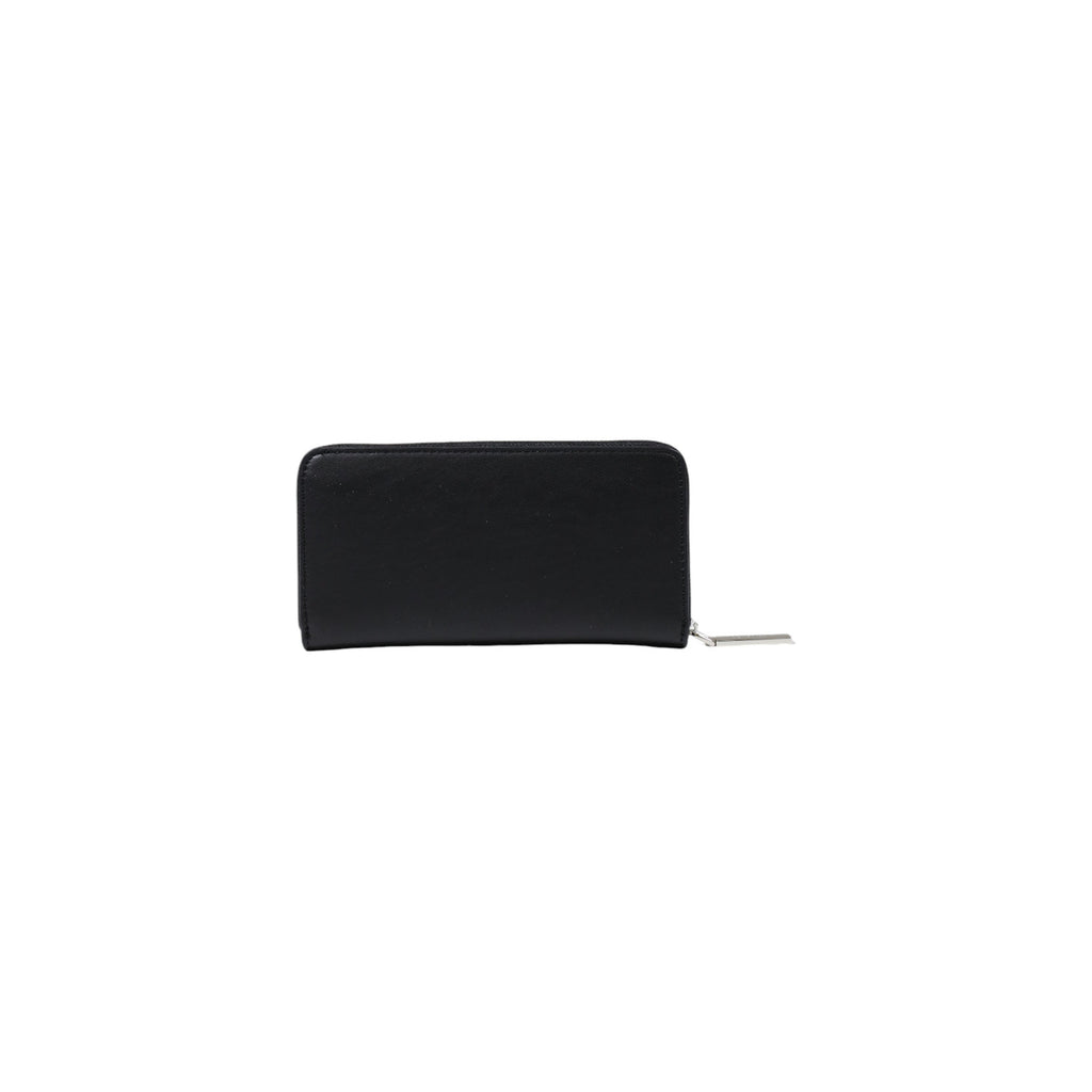 Calvin Klein  Women Wallet