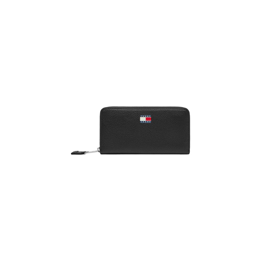Tommy Hilfiger  Women Wallet