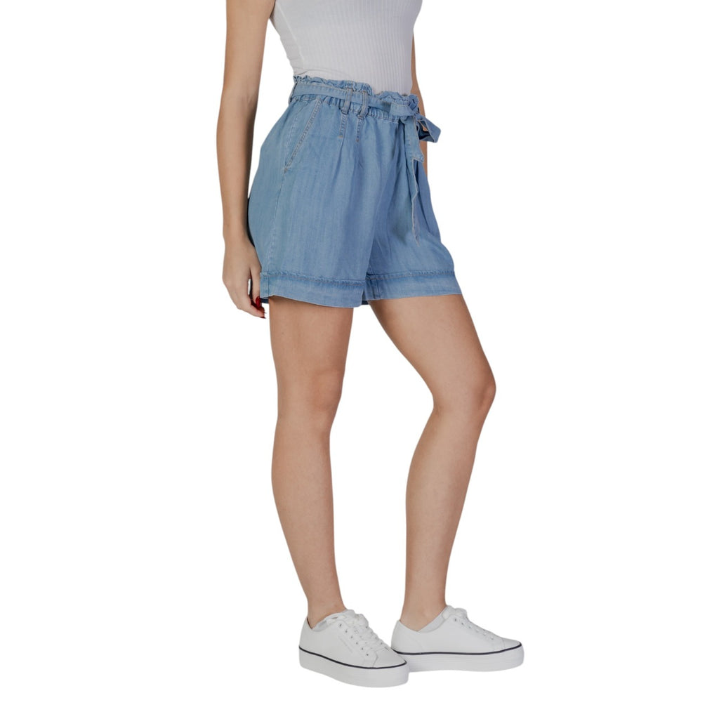 B.young - B.young  Women Short