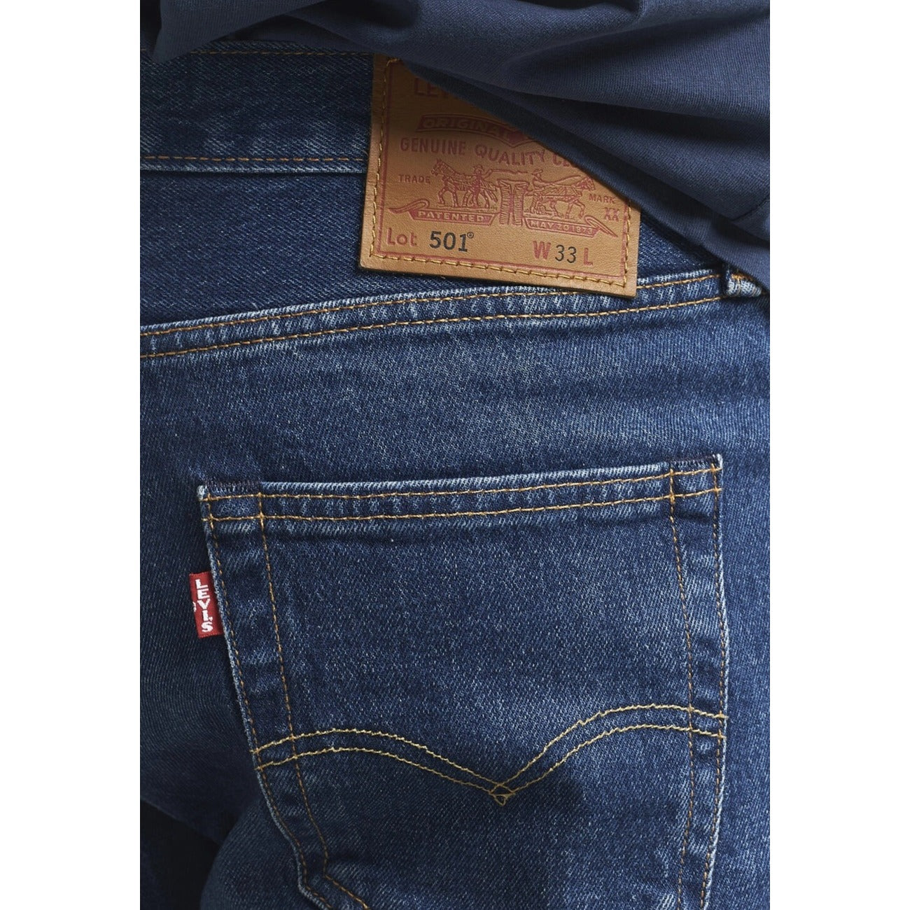 Levis Men Cotton Shorts Blue – side view detail